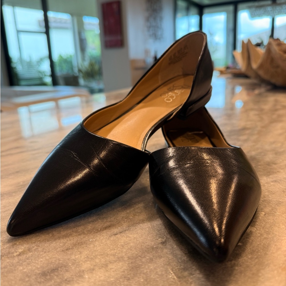 Franco Sarto black pointed-toe D'Orsay flats Sz. 8